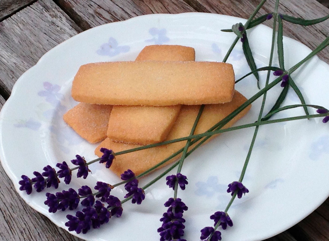 Jekka's Lavender Oat Cake Recipe